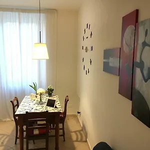 Apartament New Alex Home. Al Teatro.