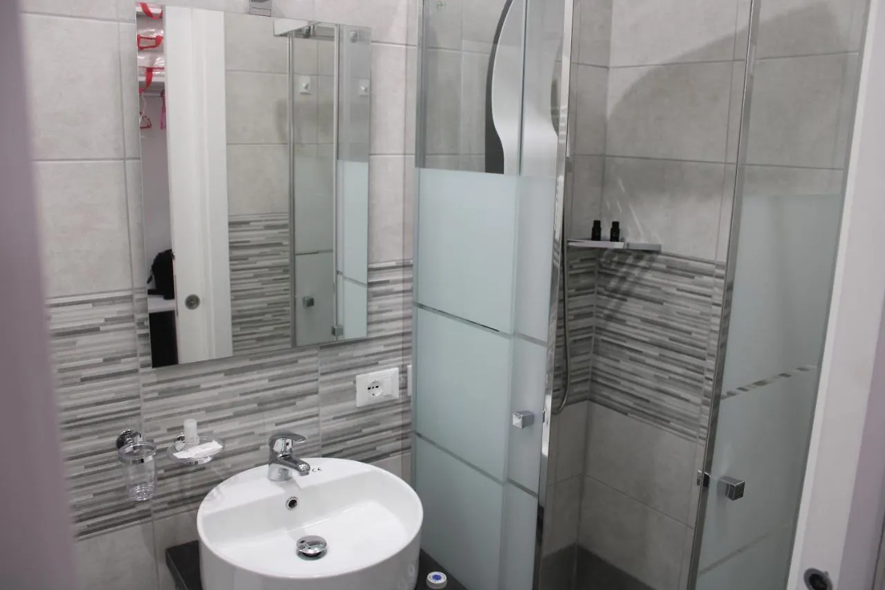 Ri.Mo'S Rent Room Palermo Italien