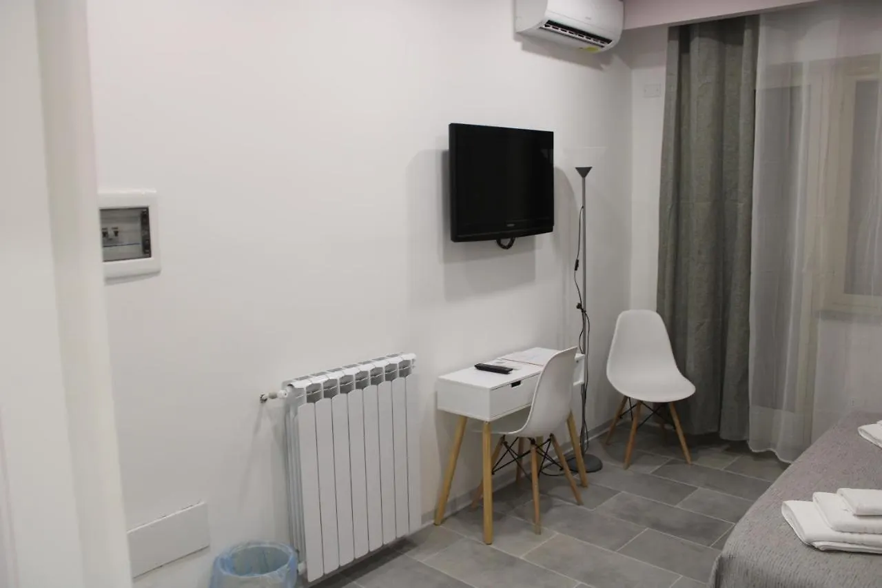 ** Bed & Breakfast Ri.Mo'S Rent Room Palermo Italien